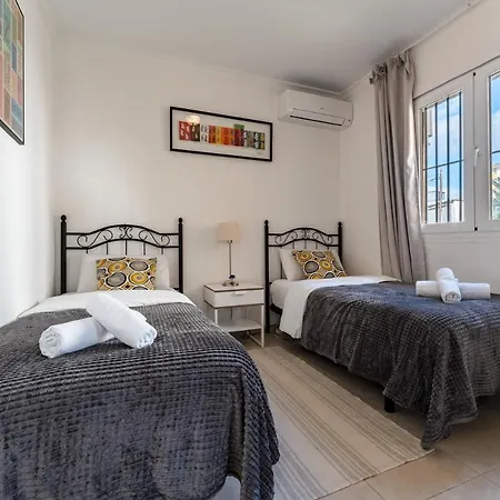 Tranquil 2br Coastal Bliss Apartment *