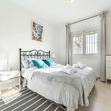 Tranquil 2br Coastal Bliss * Benalmádena